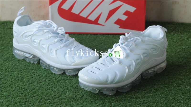 Nike VaporMax Plus Triple White